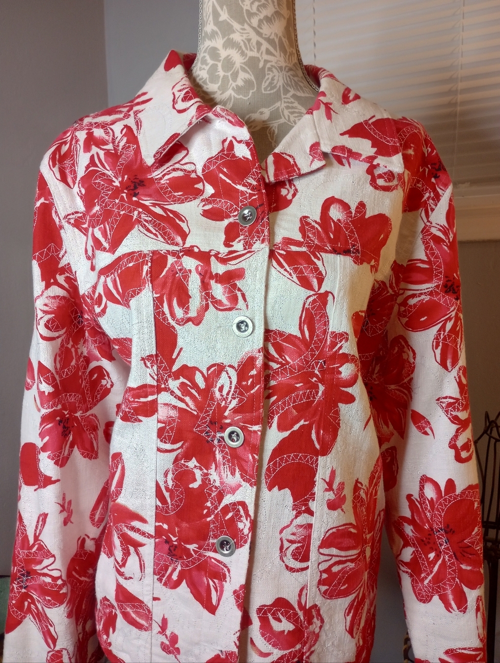 TanJay White Jacket with Red Floral Print - Picture 3 of 6